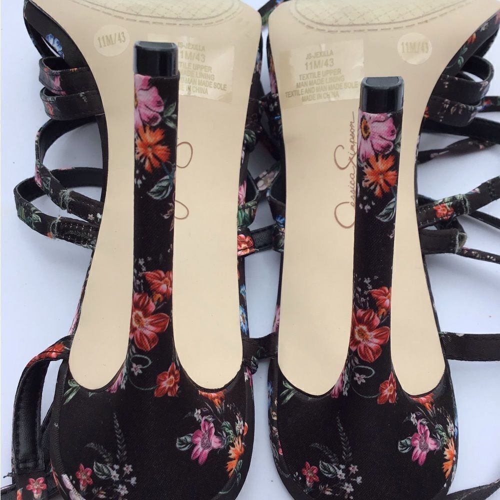 Jessica Simpson Black Jexilla Floral Strappy Wrap Sandal Size 11 (43) - Picture 6 of 10